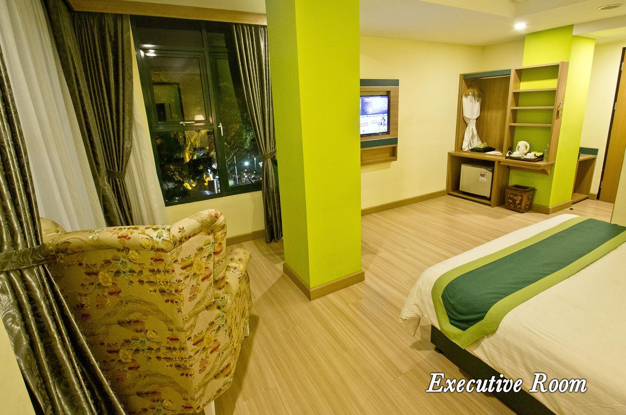 Green Batara Hotel Bandung Exterior foto